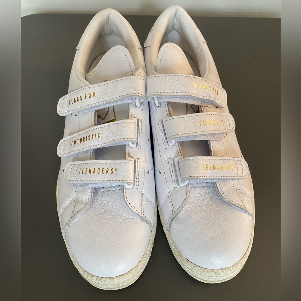 Adidas x Human Made men’s size 9.5 white Stan Smith Velcro sneakers